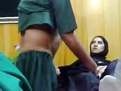 Menina paquistanesa morning star impregnada por um Malediction Alloy